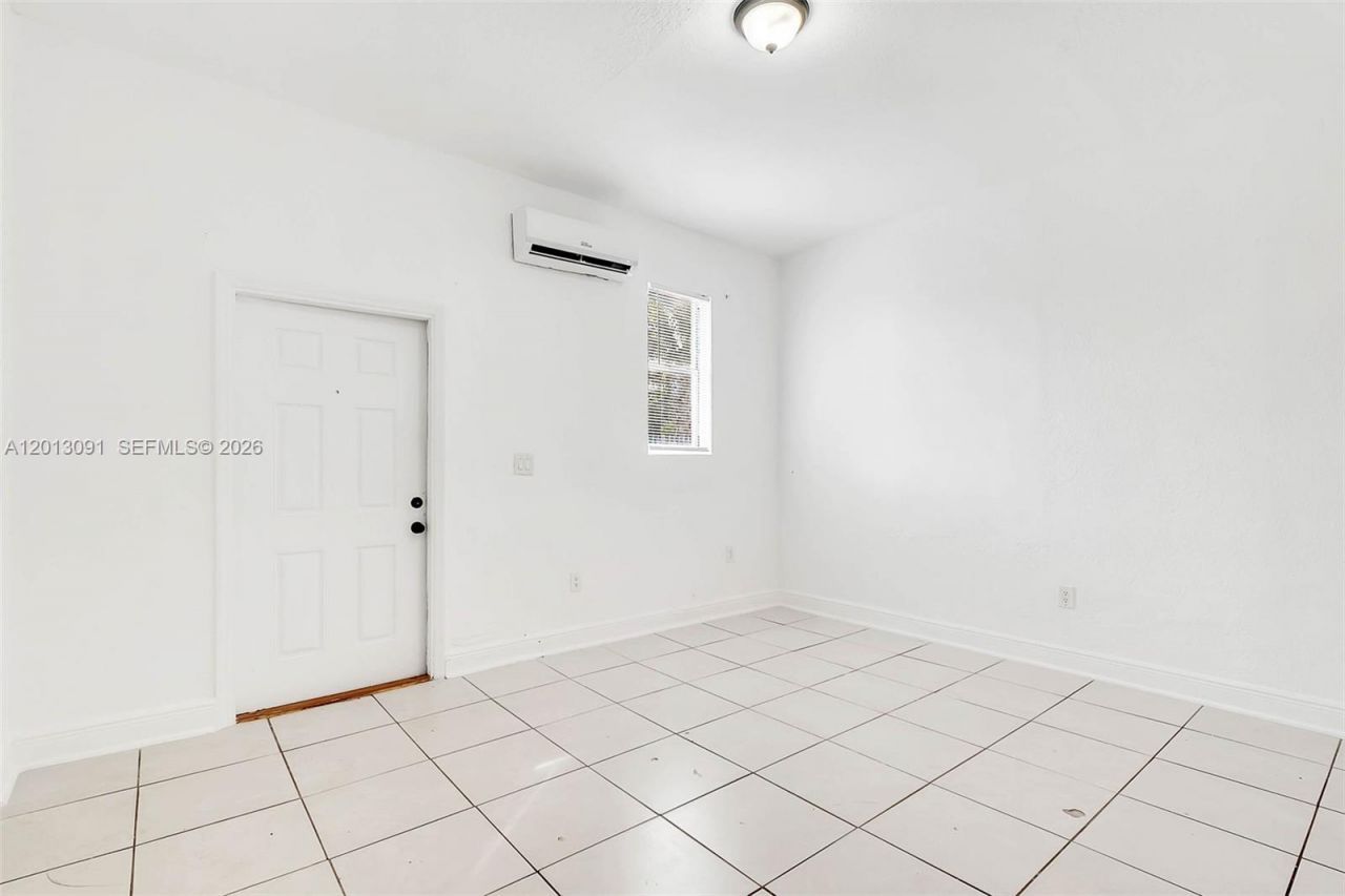 50 NW 79th St , Unit 4, Miami, FL 33150 Photo