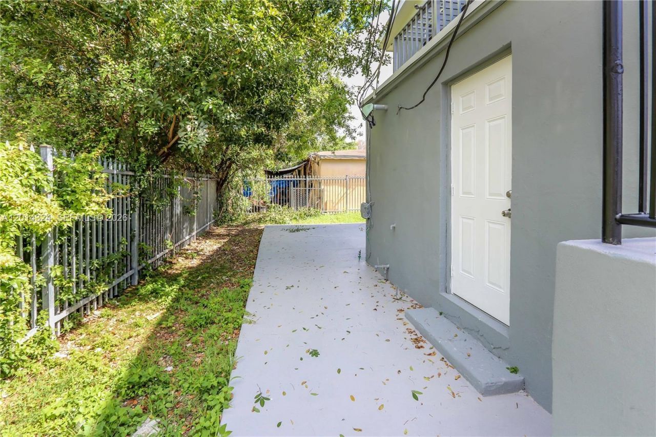 1430 NW 2nd Ave , Florida City, FL 33034 Photo
