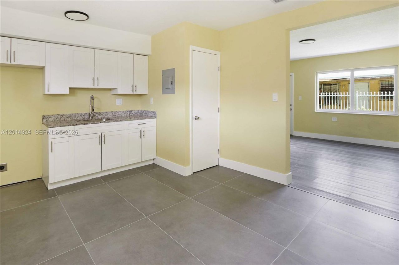 1430 NW 2nd Ave , Florida City, FL 33034 Photo