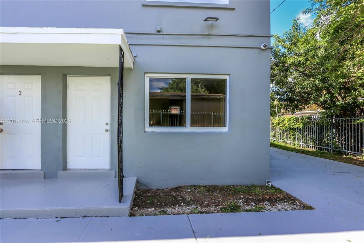 1430 NW 2nd Ave , Florida City, FL 33034 Photo
