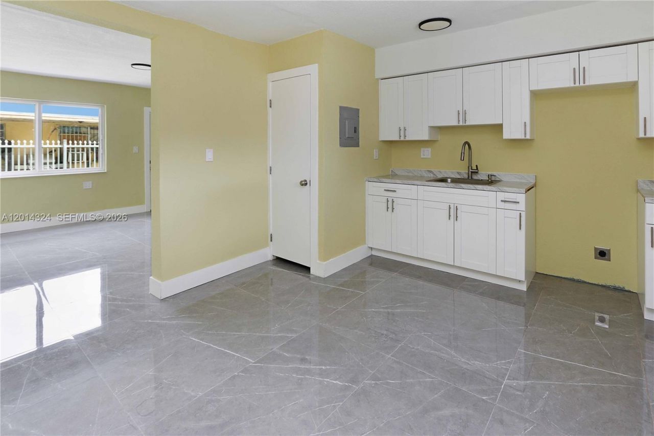 1430 NW 2nd Ave , Florida City, FL 33034 Photo