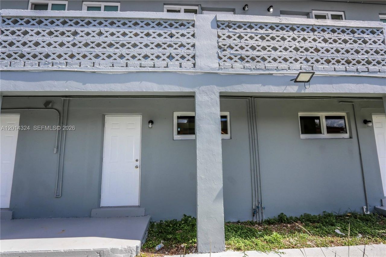 1430 NW 2nd Ave , Florida City, FL 33034 Photo