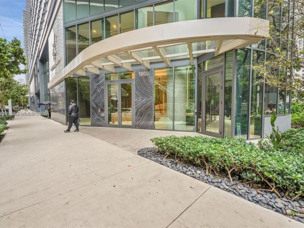 1000 Brickell Plz , Unit 3914, Miami, FL 33131