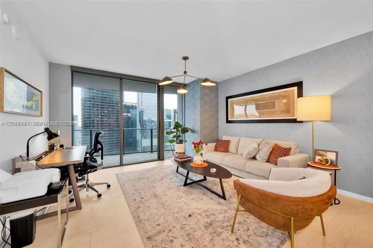 1000 Brickell Plz, Unit 3914, Miami, FL 33131 Photo