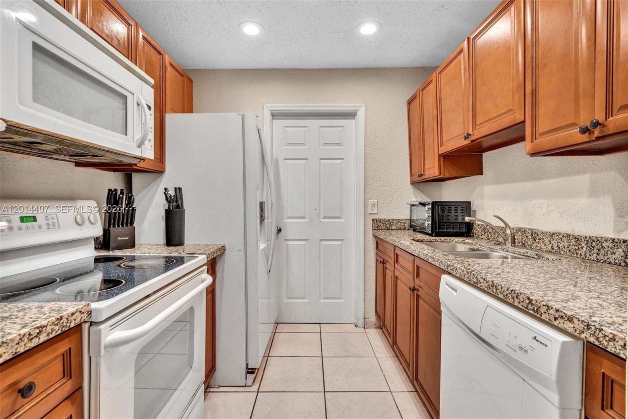 3691 NW 78th Ln , Coral Springs, FL 33065 Photo