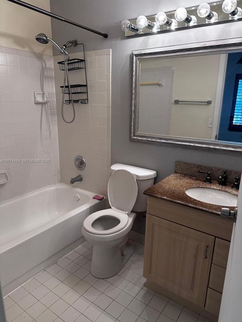 979 Coral Club Dr, Unit 979, Coral Springs, FL 33071 Photo