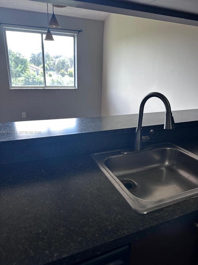 979 Coral Club Dr, Unit 979, Coral Springs, FL 33071 Photo