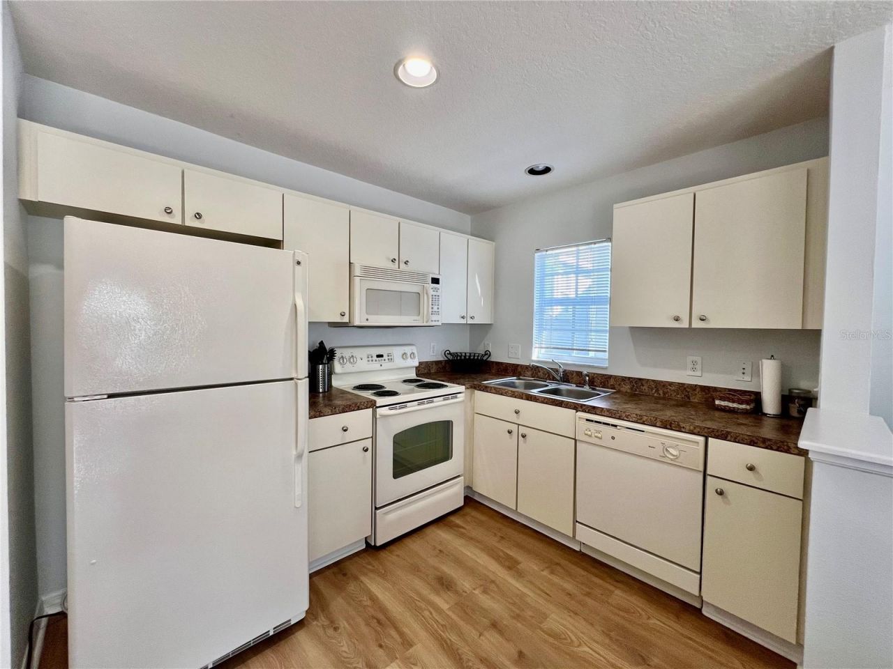 16112 Loneoak View Drive, Lithia, FL 33547 Photo