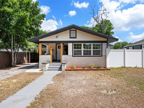 206 E NORTH STREET , TAMPA, FL 33604
