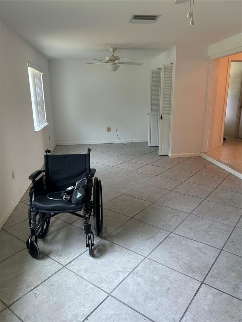 23 Lonesome Pine Trail, Yalaha, FL 34797 Photo