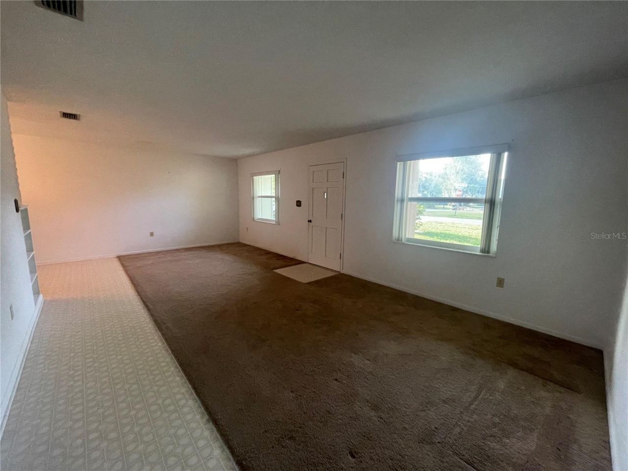23 Lonesome Pine Trail, Yalaha, FL 34797 Photo