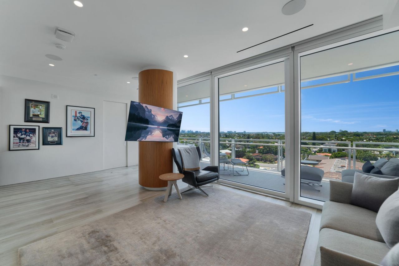 9001 Collins Avenue, Unit S-701, Surfside, FL 33154 Photo