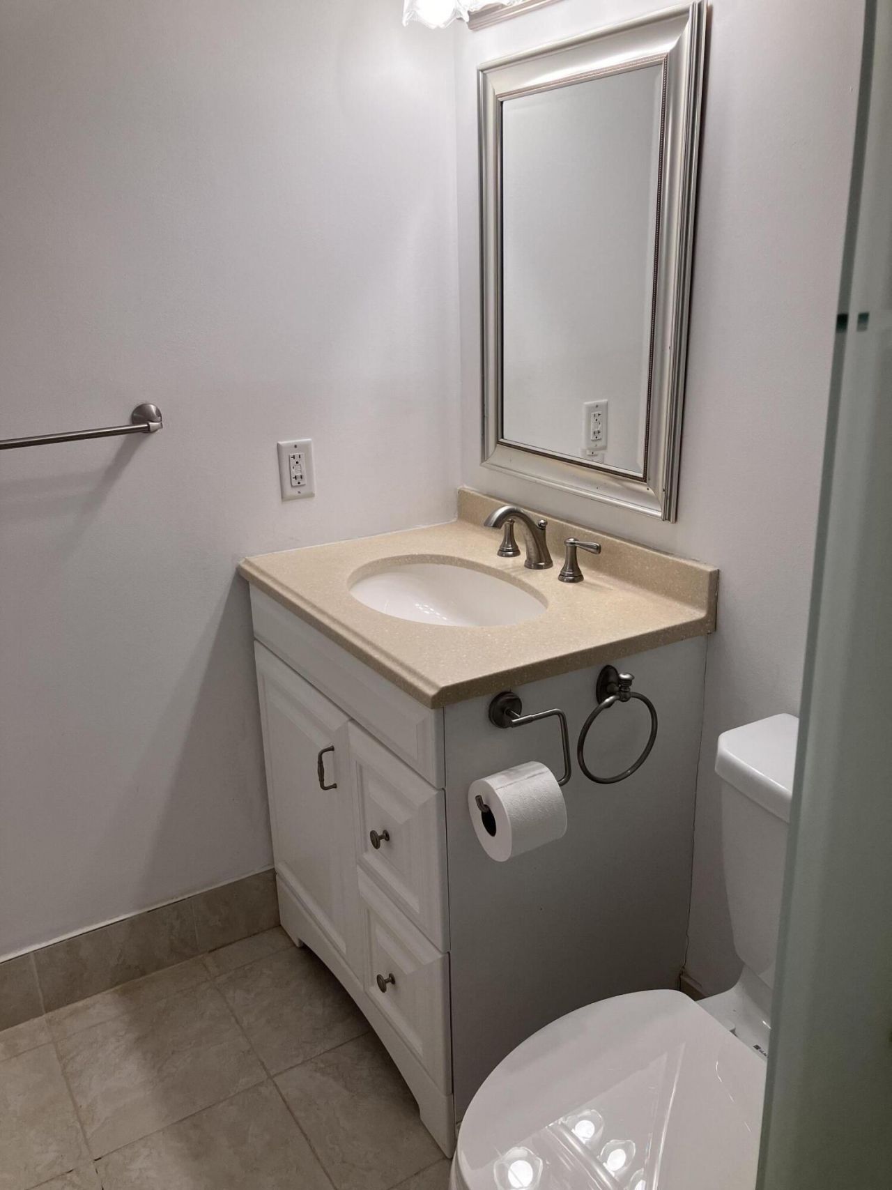 32 Salisbury B, West Palm Beach, FL 33417 Photo
