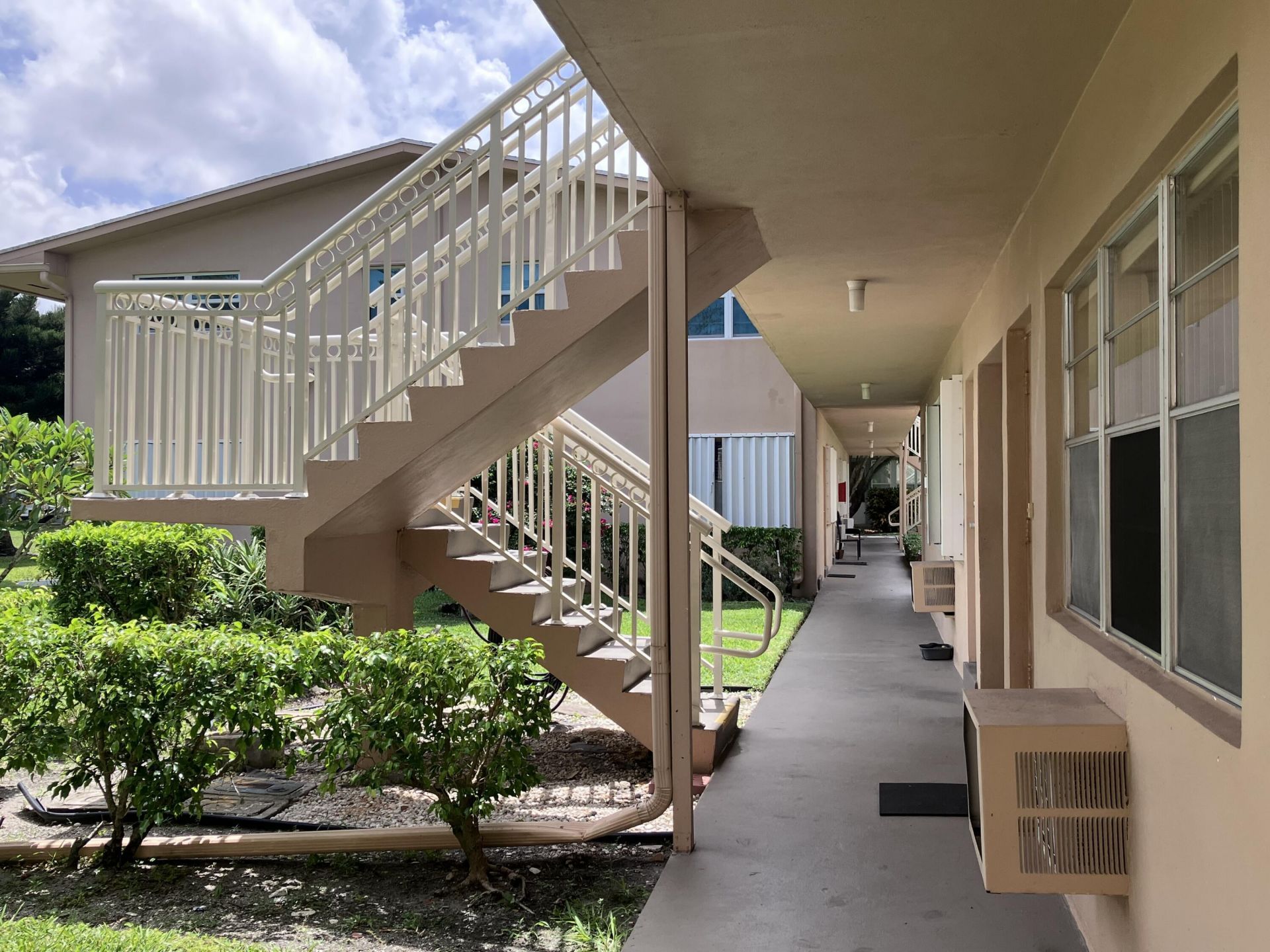 32 Salisbury B, West Palm Beach, FL 33417 Photo