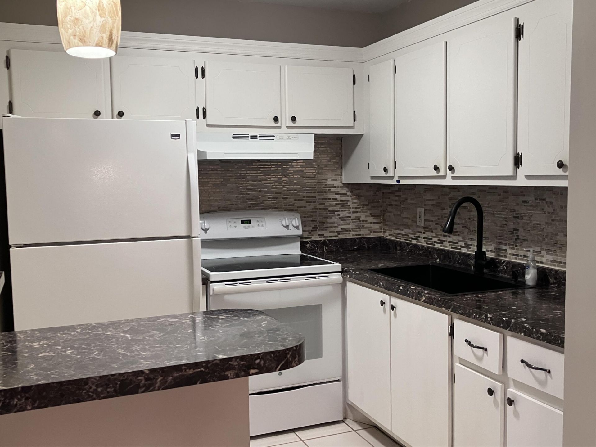 32 Salisbury B, West Palm Beach, FL 33417 Photo