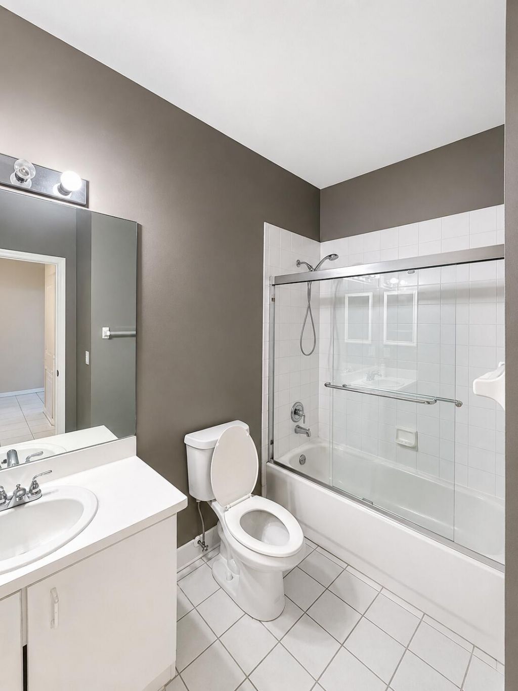 2401 E Aragon Boulevard, Unit 5, Sunrise, FL 33313 Photo