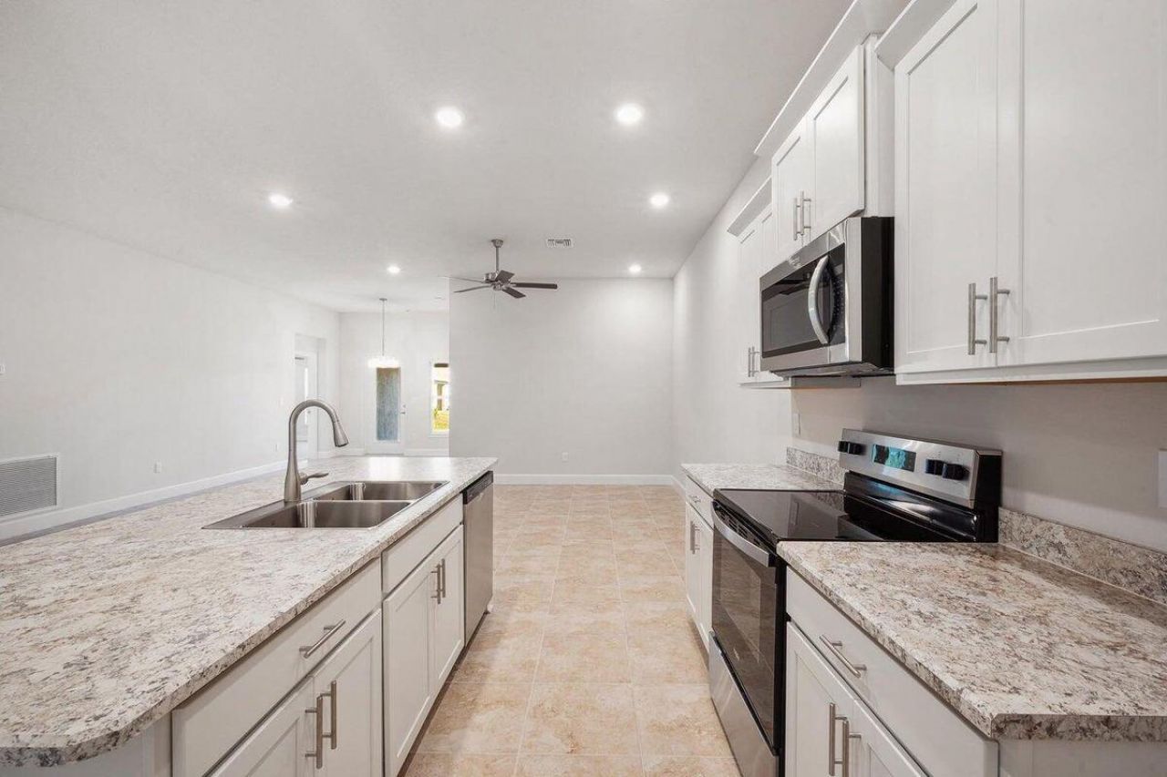 8615 Giovanni Avenue, Fort Pierce, FL 34951 Photo