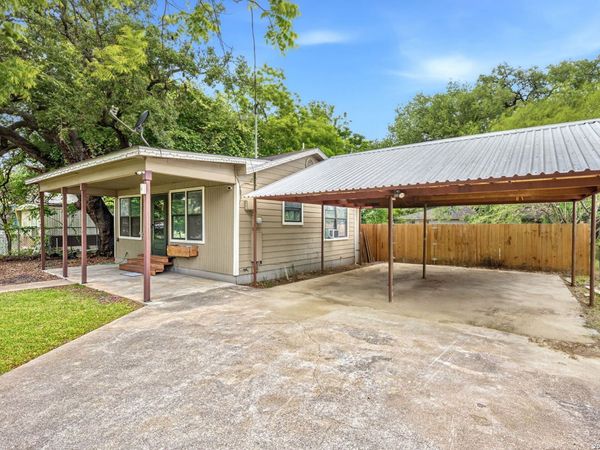 210 Bensdale, Pleasanton, TX 78064