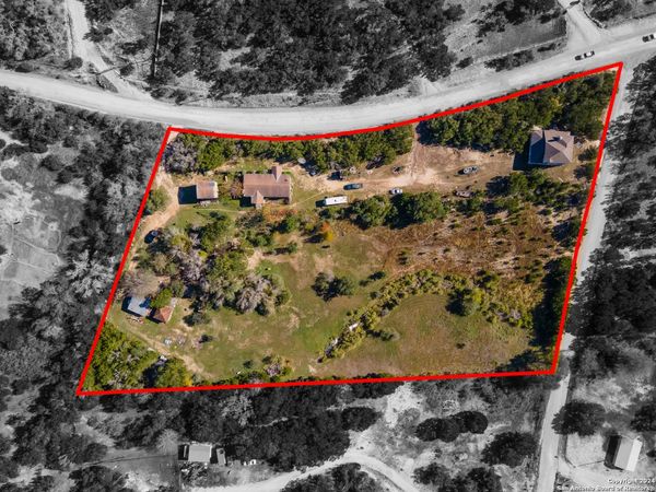 989 Oil Well Road, Pipe Creek, TX 78063