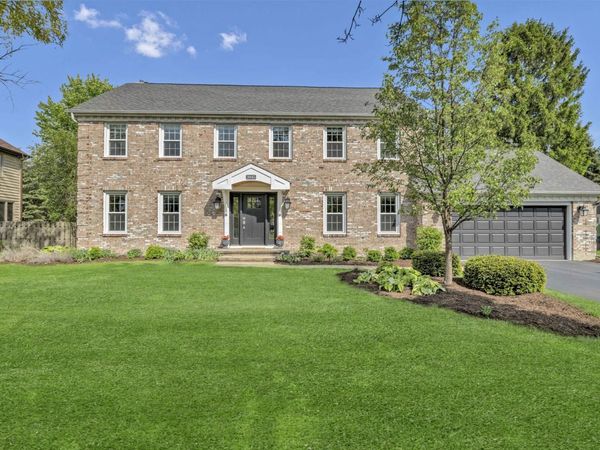 2045 Somerset Lane , Wheaton, IL 60189
