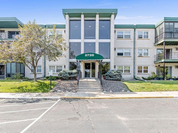 2720 Dale Street N, Unit C207, Roseville, MN 55113