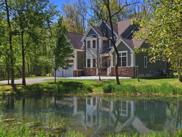 56 Beechwood Place, Watchung, NJ 07069