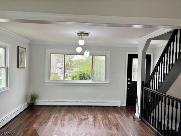 197 Delaware Ave, Aberdeen, NJ 07721