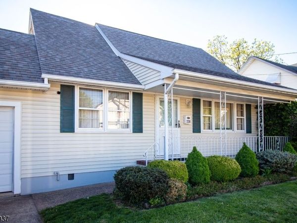226 S 5Th Ave, Manville, NJ 08835