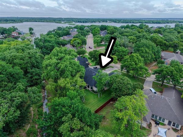 1805 Spinnaker Lane, Azle, TX 76020