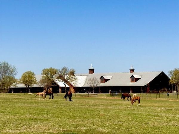1257 County Road 132, Whitesboro, TX 76273
