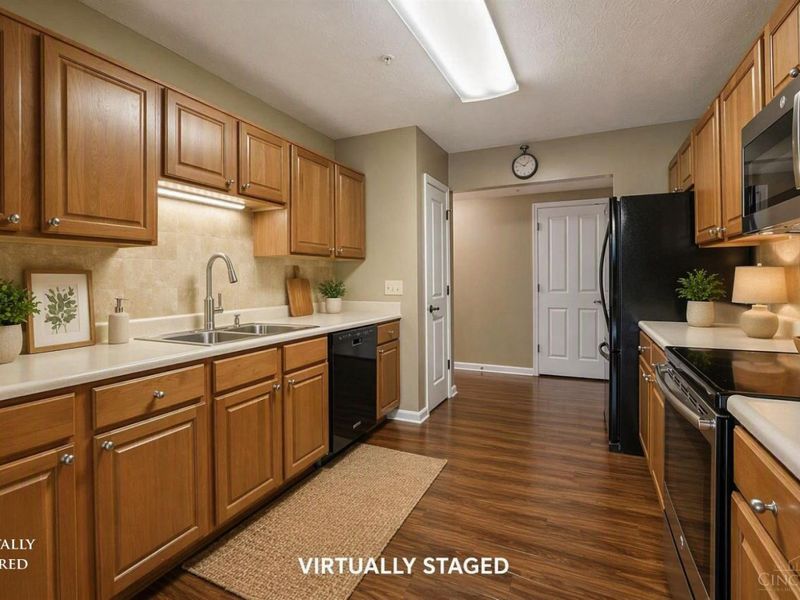 206 Edinburgh Lane, Springdale, OH 45246 Photo 14