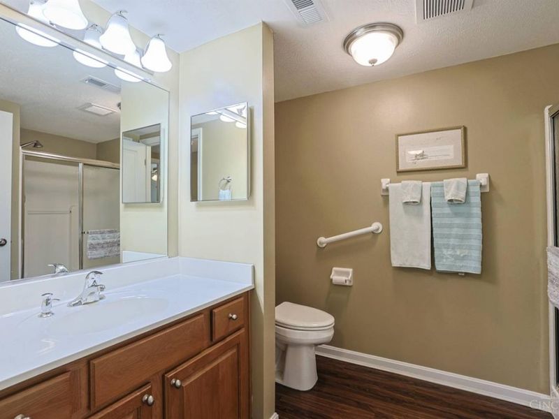 206 Edinburgh Lane, Springdale, OH 45246 Photo 26