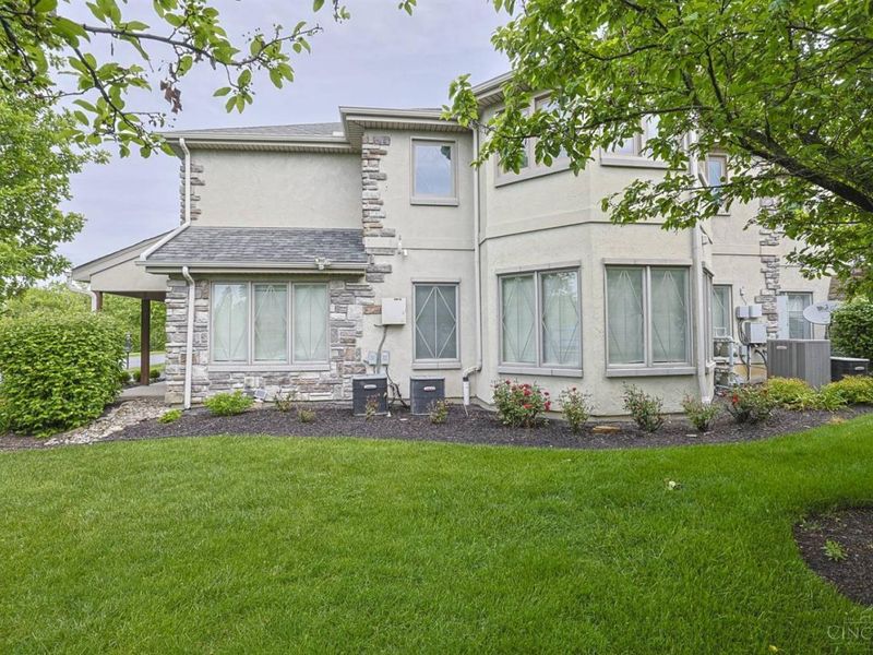 206 Edinburgh Lane, Springdale, OH 45246 Photo 31