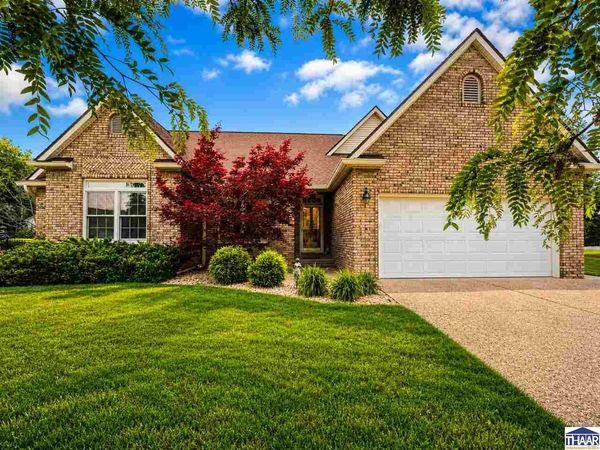 392 S Dobbsdell, Terre Haute, IN 47803