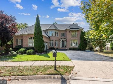4765 CHARTER COURT, WOODBRIDGE, VA 22192