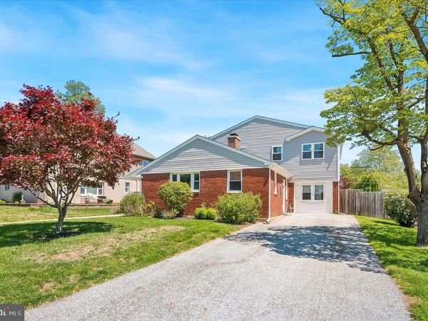 2211 DICKENS LANE , BROOMALL, PA 19008