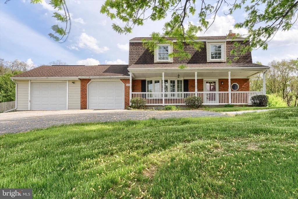 810 CREEK ROAD , CARLISLE, PA 17015