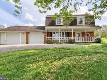 810 CREEK ROAD, CARLISLE, PA 17015