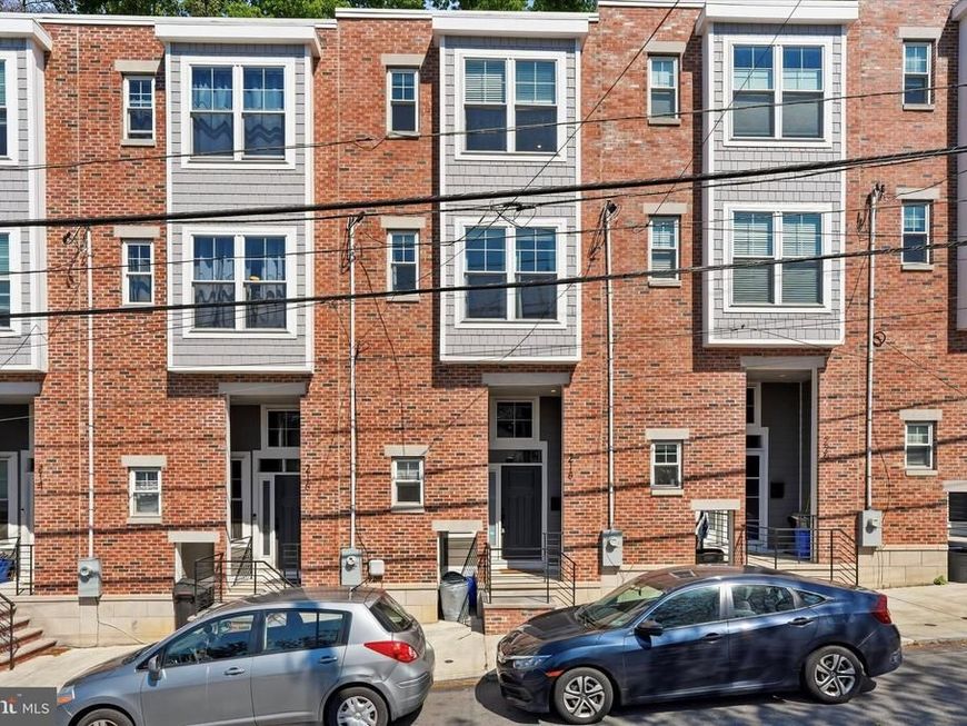 218 Fountain Street, Philadelphia, PA 19128 Main Photo