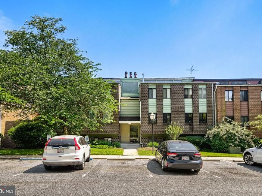 3 Windblown Court, Unit 102, Baltimore, MD 21209 Main Photo