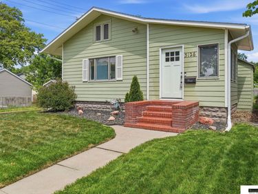 3126 E Street, Lincoln, NE 68510