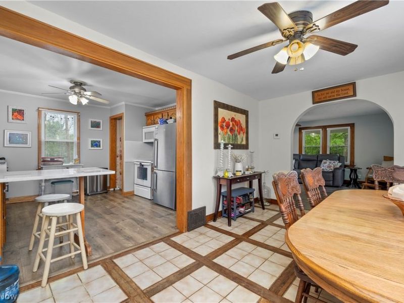 2462 Myersville Road, Uniontown, OH 44685 Photo 13