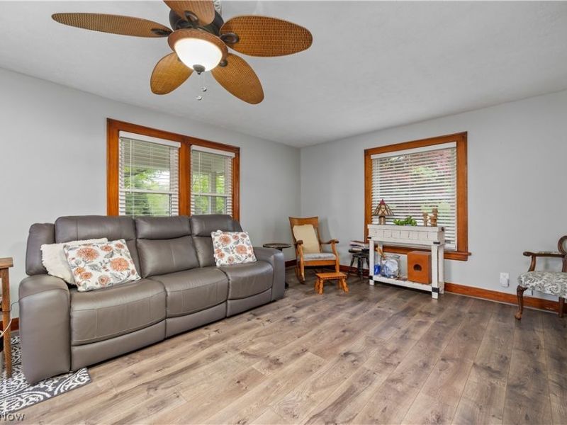 2462 Myersville Road, Uniontown, OH 44685 Photo 7