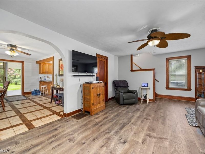2462 Myersville Road, Uniontown, OH 44685 Photo 9