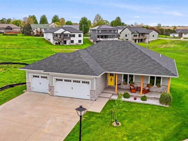 7 Serenity Circle, West Branch, IA 52358