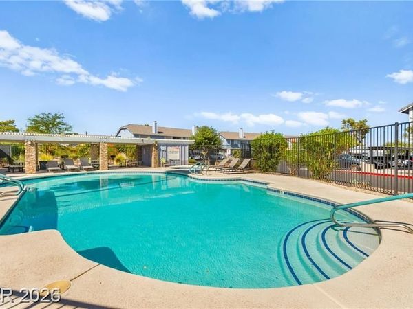 5831 Medallion Drive, Unit 101, Las Vegas, NV 89122
