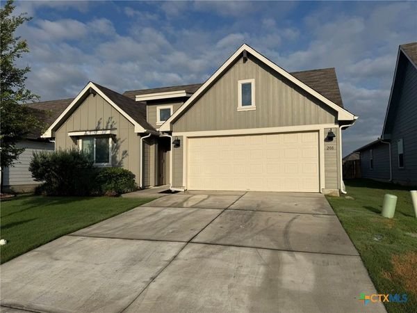 208 Ida Loop , Seguin, TX 78155