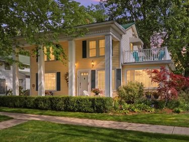 127 E Main St, New  London, OH 44851