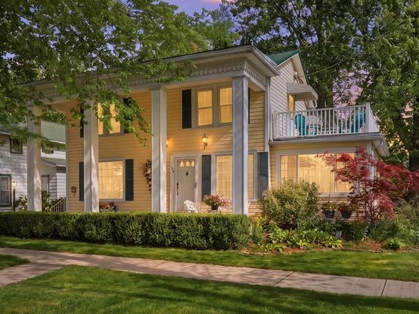 127 E Main St, New  London, OH 44851