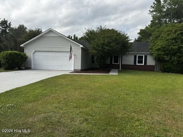 2212 Timberbrook Lane, Midway Park, NC 28544